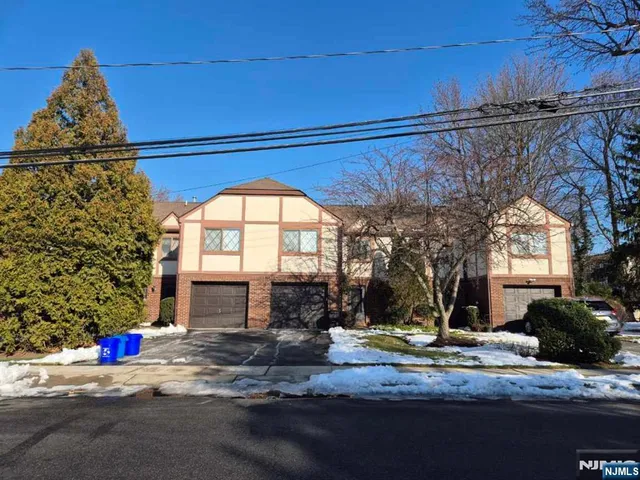 $4,400 | 143 Broadway, Cresskill, NJ 07626