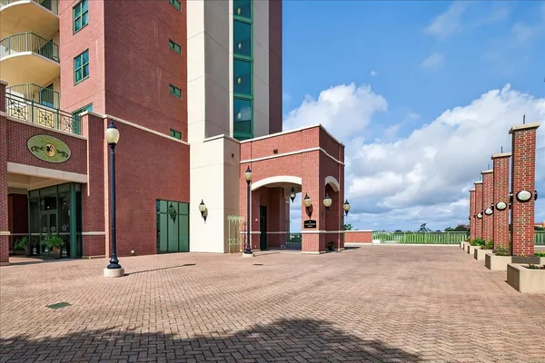 $809,900 | 300 South Duval Street, Unit 2209, Tallahassee, FL 32301