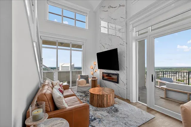 $809,900 | 300 South Duval Street, Unit 2209, Tallahassee, FL 32301