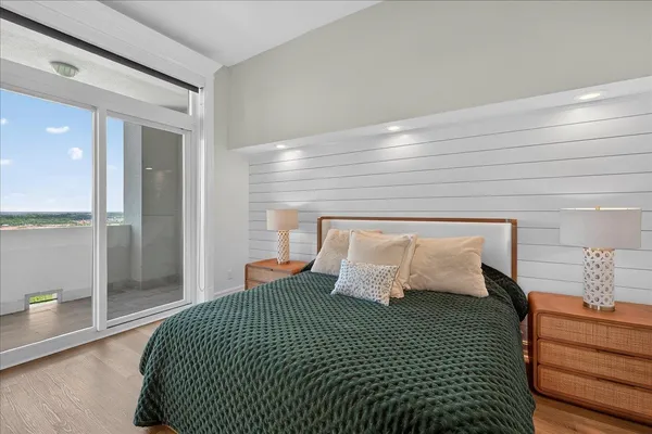 $809,900 | 300 South Duval Street, Unit 2209, Tallahassee, FL 32301