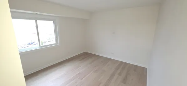 $349,000 | 375 Plum Creek Drive, Unit 412, Wheeling, IL 60090