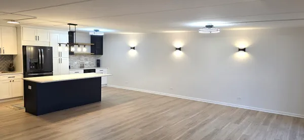 $349,000 | 375 Plum Creek Drive, Unit 412, Wheeling, IL 60090