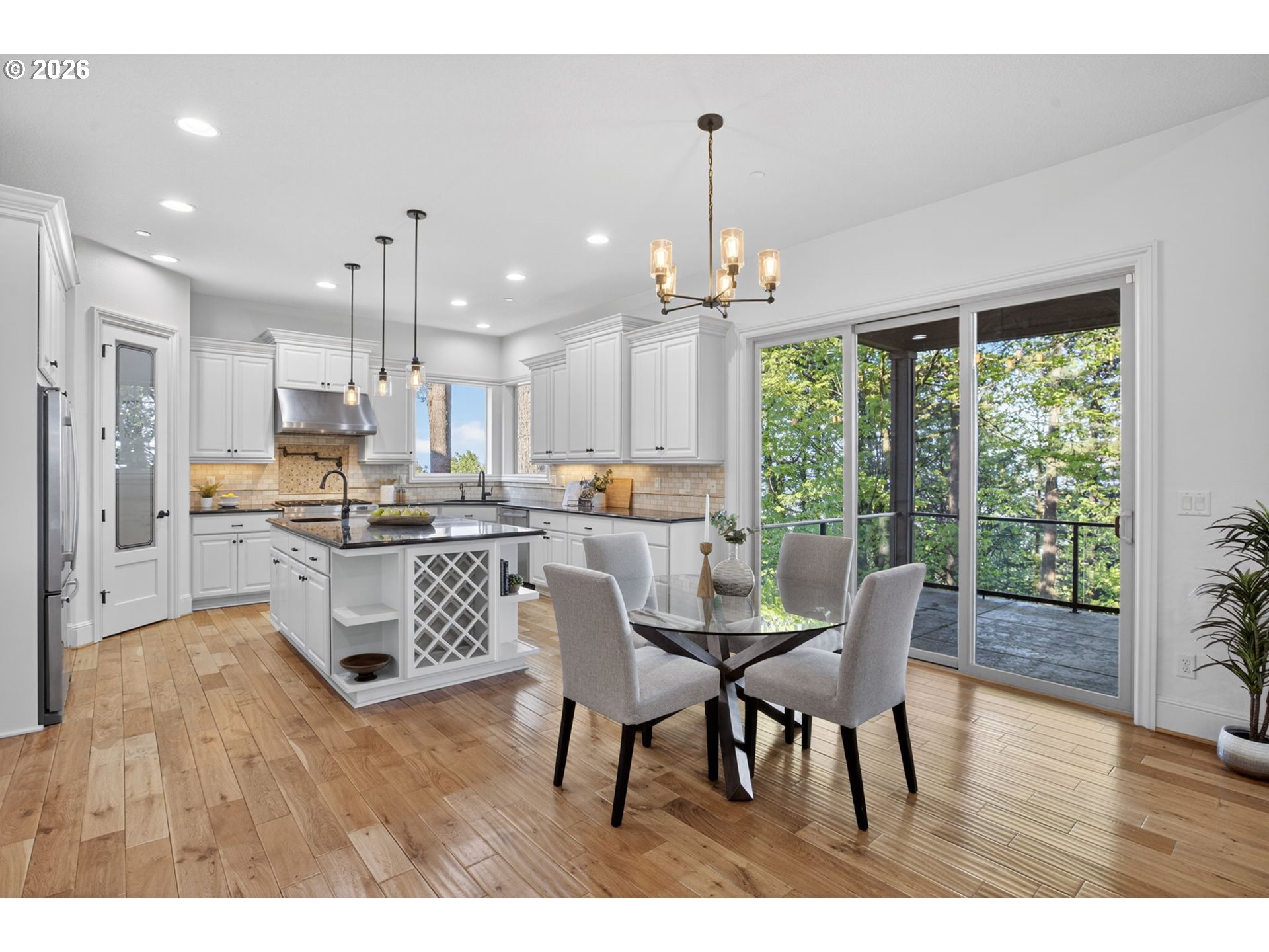4530 Southwest Council Crest Drive Portland, OR 97239 - Photo 11 of 40