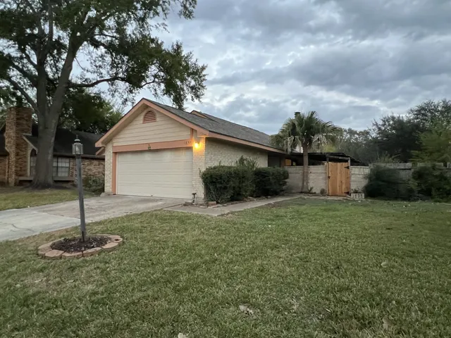$2,600 | 1635 Ainsdale Drive, Houston, TX 77077