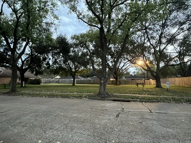 $2,600 | 1635 Ainsdale Drive, Houston, TX 77077