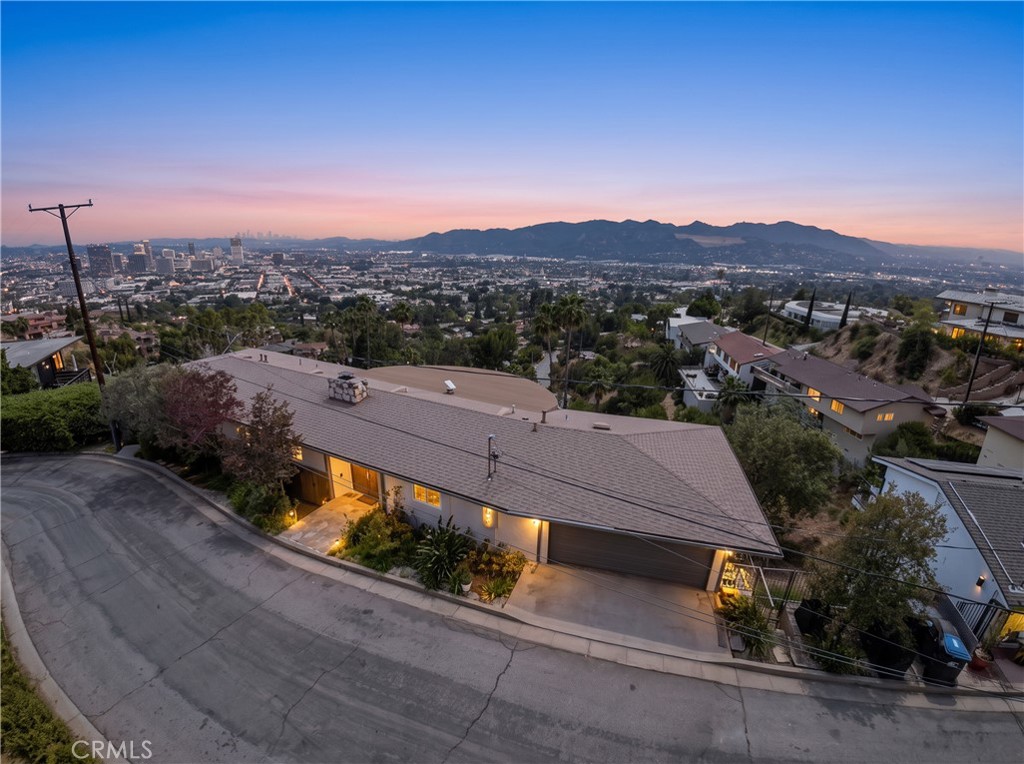 260 Kempton Road Glendale, CA 91202 - Photo 2 of 48 Gallery Image 2