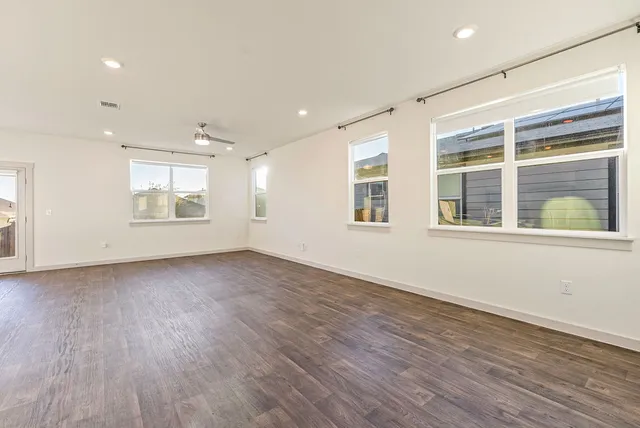 $2,150 | 2925 Egan Drive, Pflugerville, TX 78660