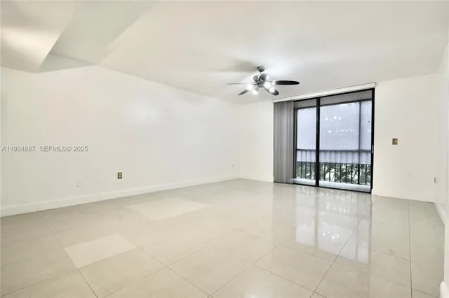 $2,200 | 8520 Southwest 133rd Avenue Road, Unit 305, Miami, FL 33183