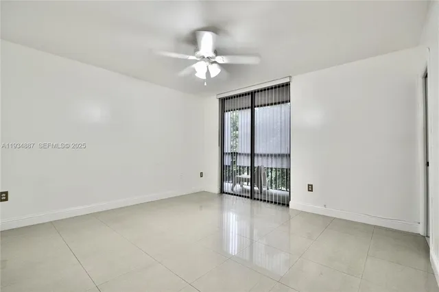 $2,200 | 8520 Southwest 133rd Avenue Road, Unit 305, Miami, FL 33183