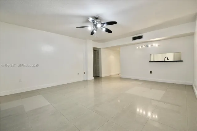 $2,200 | 8520 Southwest 133rd Avenue Road, Unit 305, Miami, FL 33183