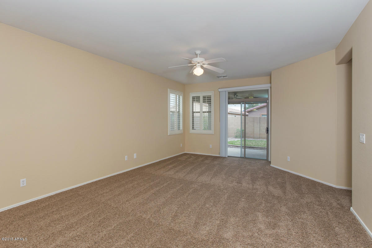 6875 West Darrel Road Laveen, AZ 85339 - Photo 7 of 15 6875_W_Darrel_Rd_07