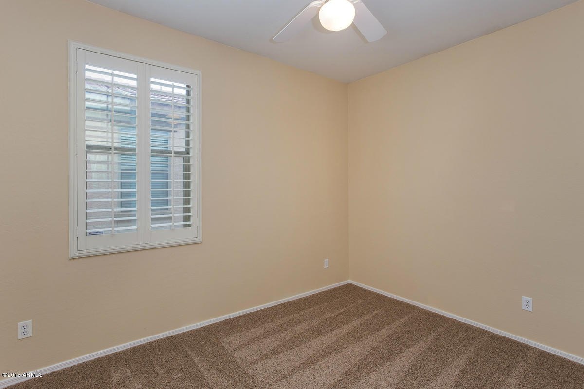 6875 West Darrel Road Laveen, AZ 85339 - Photo 8 of 15 6875_W_Darrel_Rd_08