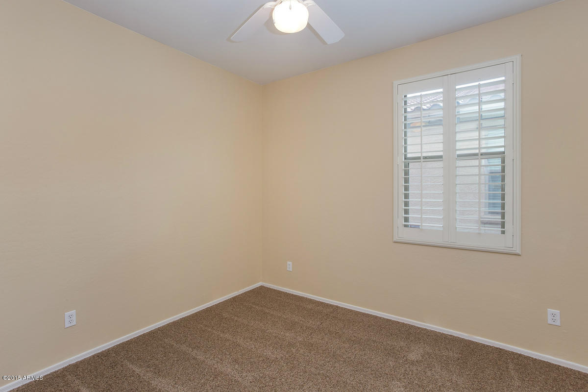6875 West Darrel Road Laveen, AZ 85339 - Photo 9 of 15 6875_W_Darrel_Rd_09