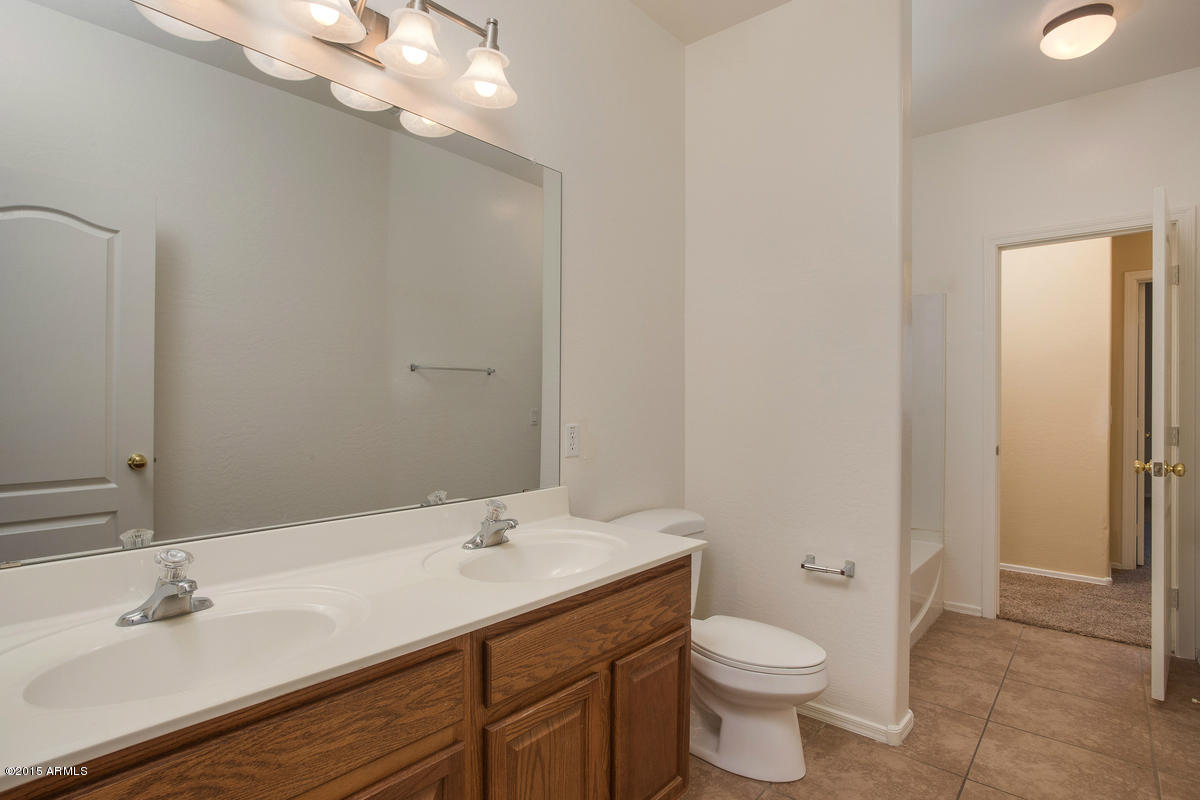 6875 West Darrel Road Laveen, AZ 85339 - Photo 10 of 15 6875_W_Darrel_Rd_10