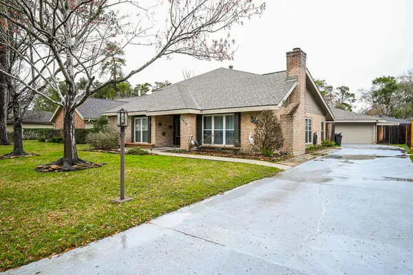 $2,800 | 19414 Dianeshire Drive, Spring, TX 77388