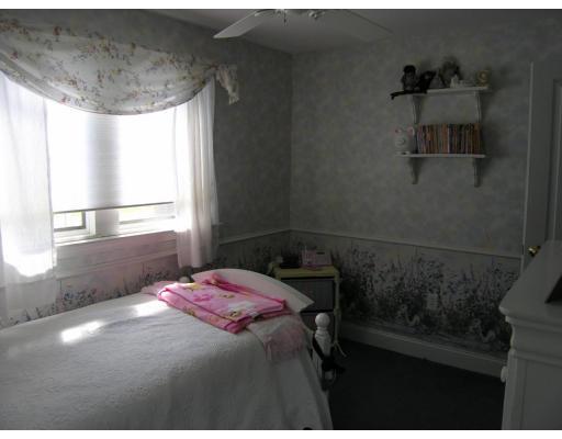 18 Carson Road Woburn, MA 01801 - Photo 15 of 27