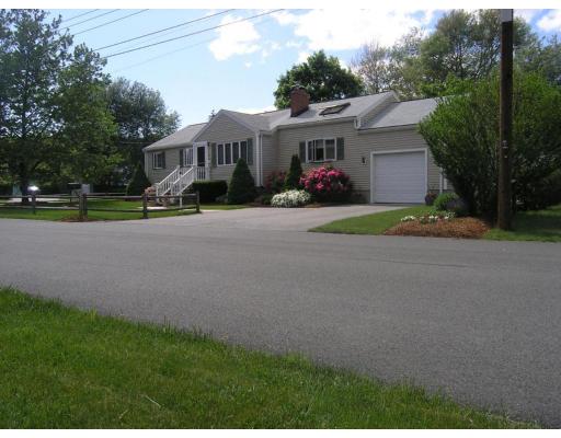 18 Carson Road Woburn, MA 01801 - Photo 2 of 27