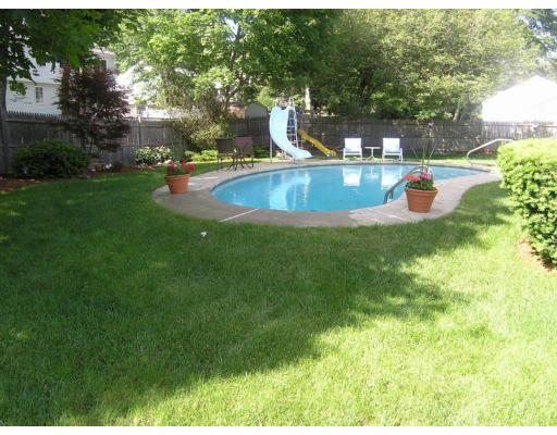 18 Carson Road Woburn, MA 01801 - Photo 24 of 27
