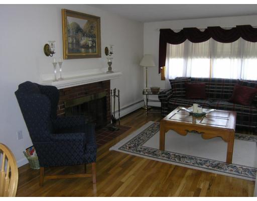 18 Carson Road Woburn, MA 01801 - Photo 9 of 27