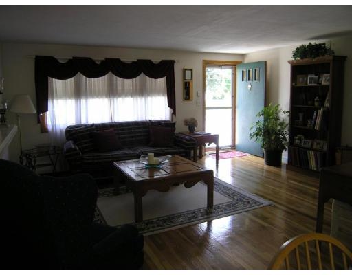 18 Carson Road Woburn, MA 01801 - Photo 10 of 27