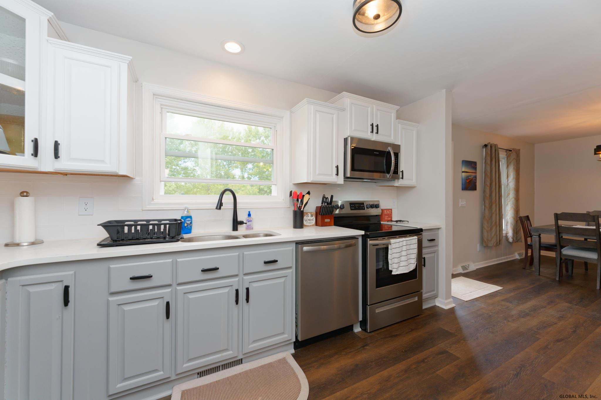 11 Blizzard Road Stillwater, NY 12170 - Photo 17 of 34 Photo 18