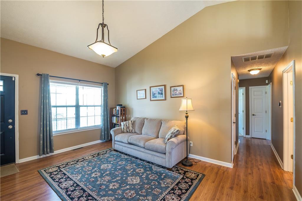 123 Rolling Ridge Road Shelbyville, IN 46176 - Photo 5 of 33