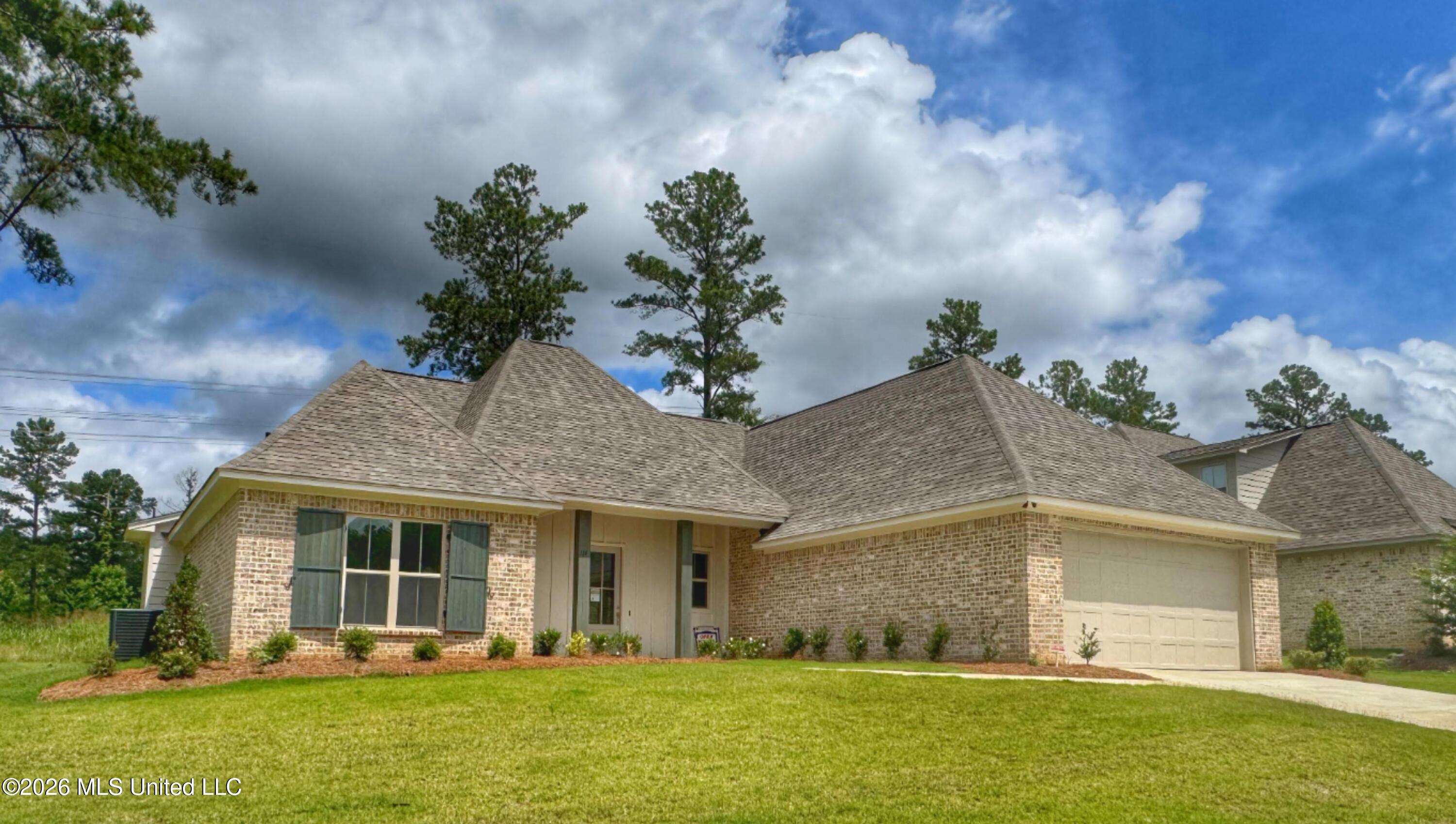 114 Grayson Way Madison, MS 39110 - Photo 1 of 15 Front 5-26