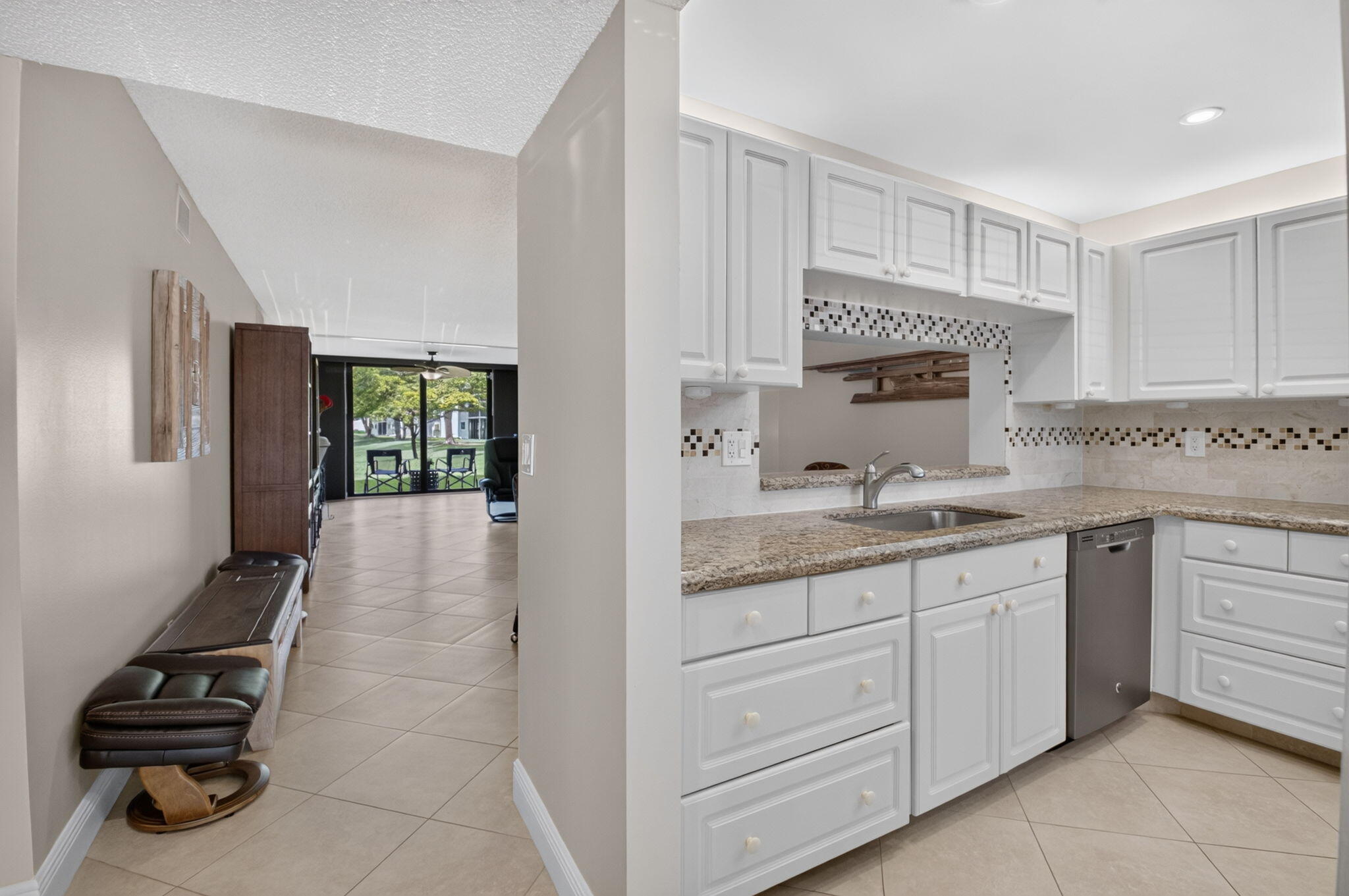 15075 Witney Road, Unit 112 Delray Beach, FL 33484 - Photo 4 of 36 4-web-or-mls-DSC_6460