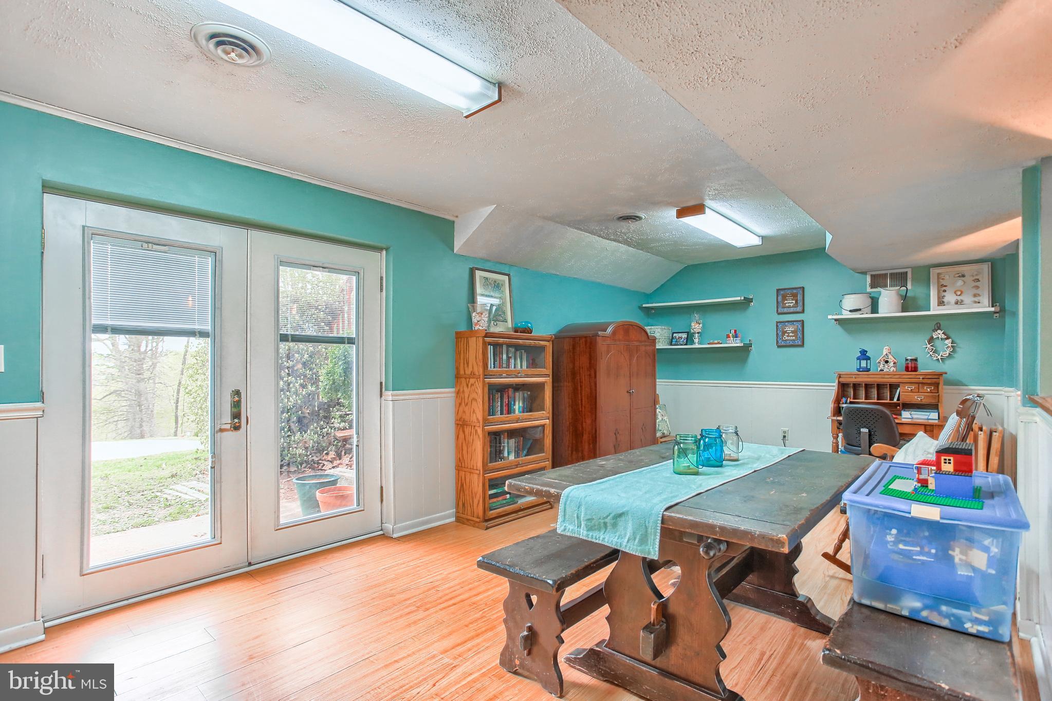 2568 Cross Section Road Westminster, MD 21158 - Photo 27 of 41 Gallery Image 27