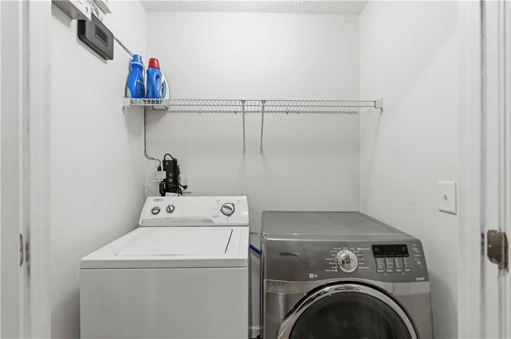 7540 County Line Road Lula, GA 30554 - Photo 42 of 62 a utility room with dryer and washer