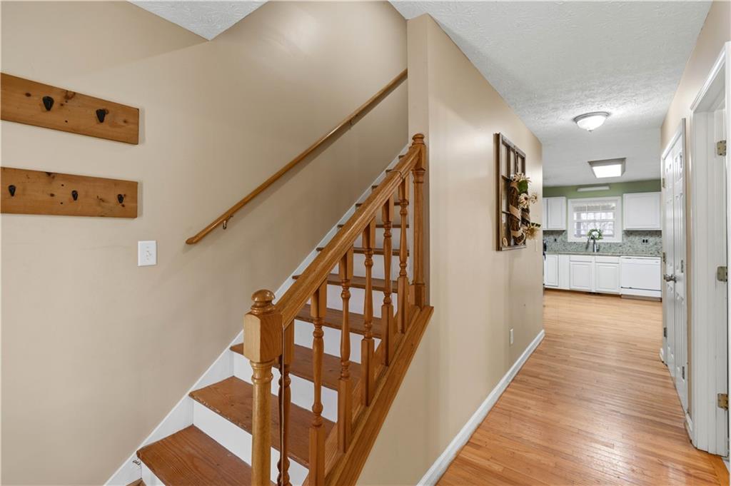 7540 County Line Road Lula, GA 30554 - Photo 10 of 62 a view of an entryway with wooden floor