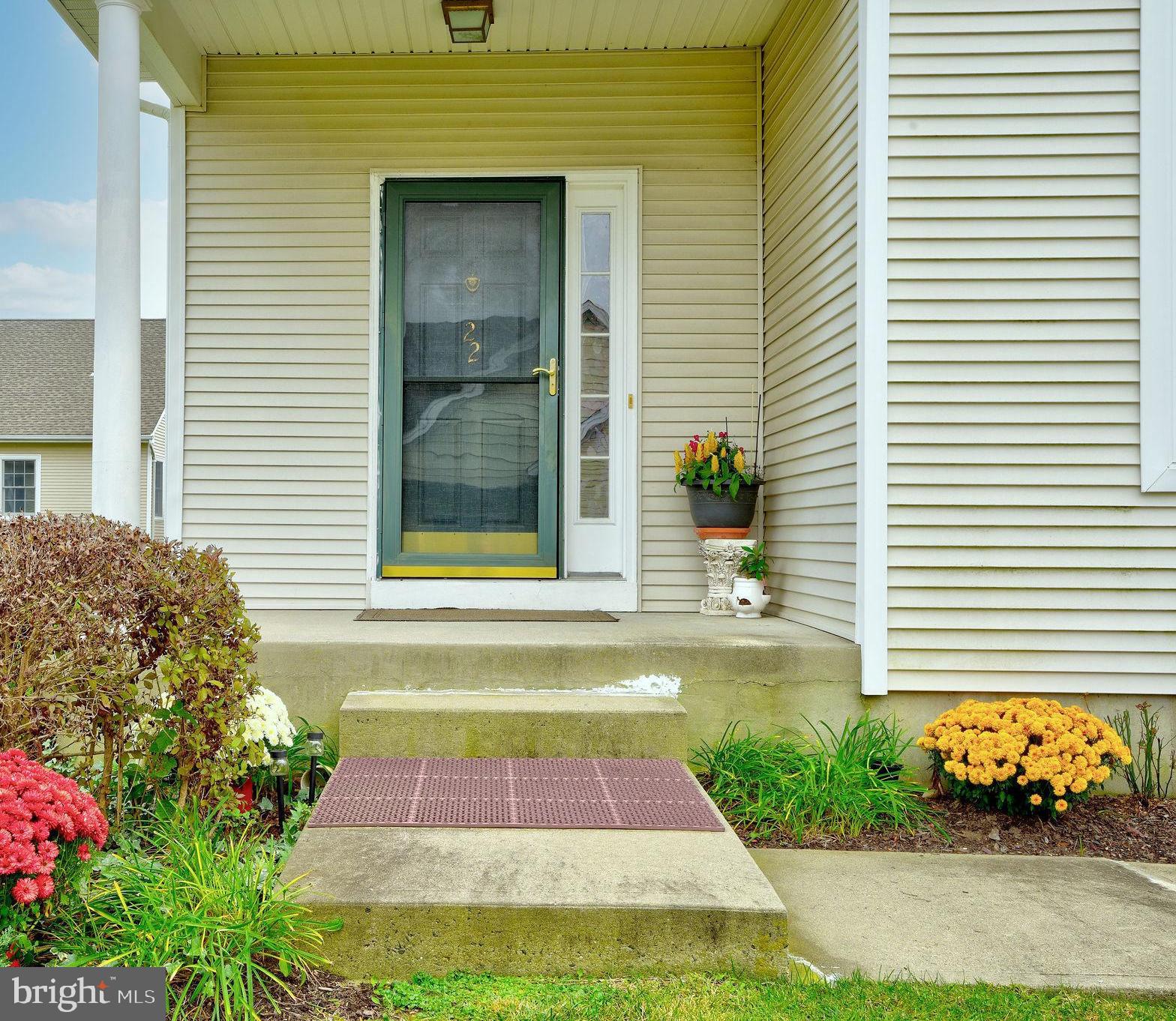 22 Chickadee Way Hamilton, NJ 08690 - Photo 3 of 24