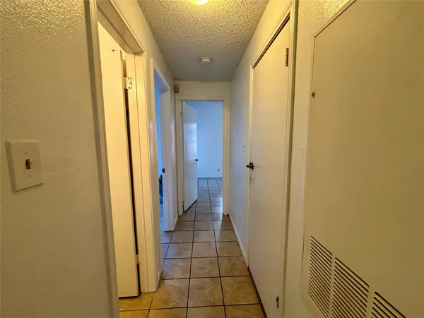 $1,995 | 203 East 31st Street, Unit 101, Austin, TX 78705