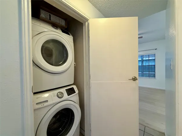 $1,995 | 203 East 31st Street, Unit 101, Austin, TX 78705
