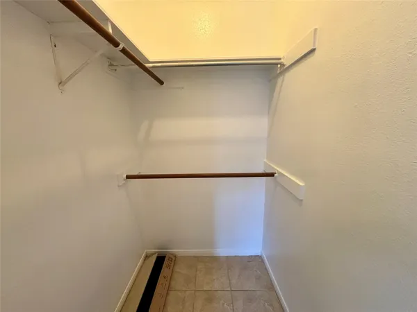 $1,995 | 203 East 31st Street, Unit 101, Austin, TX 78705