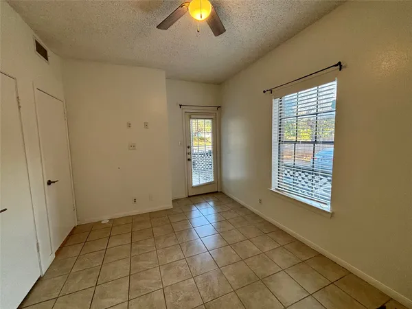 $1,995 | 203 East 31st Street, Unit 101, Austin, TX 78705