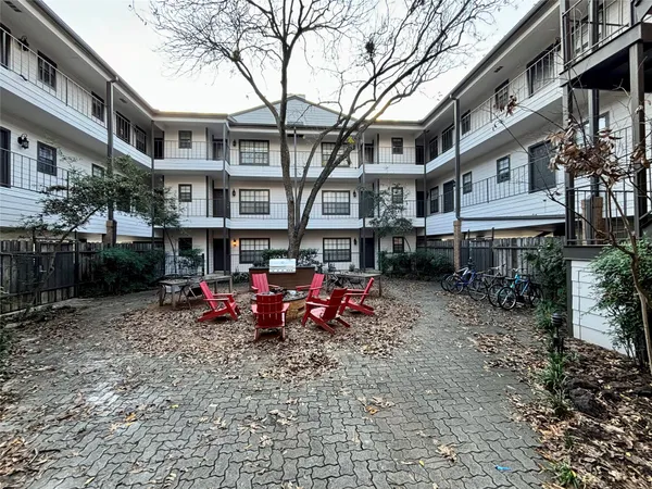 $1,995 | 203 East 31st Street, Unit 101, Austin, TX 78705