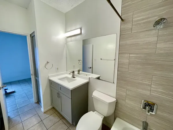 $1,995 | 203 East 31st Street, Unit 101, Austin, TX 78705