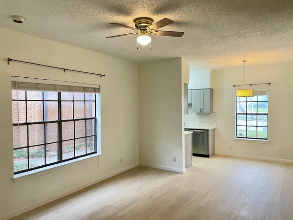 $1,995 | 203 East 31st Street, Unit 101, Austin, TX 78705