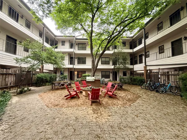 $1,995 | 203 East 31st Street, Unit 101, Austin, TX 78705