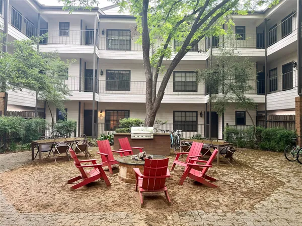 $1,995 | 203 East 31st Street, Unit 101, Austin, TX 78705