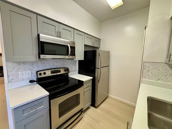 $1,995 | 203 East 31st Street, Unit 101, Austin, TX 78705