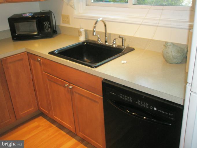 56 Crescent Road, Unit K Greenbelt, MD 20770 - Photo 7 of 18 Kitchen