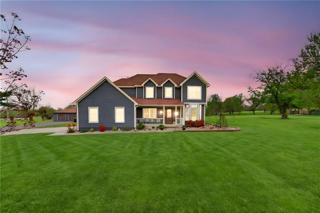 905 Florence Avenue Raymore, MO 64083 - Photo 1 of 70