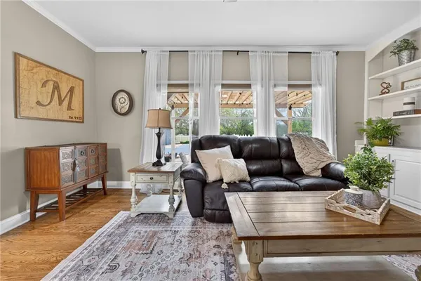 $925,000 | 905 Florence Avenue, Raymore, MO 64083