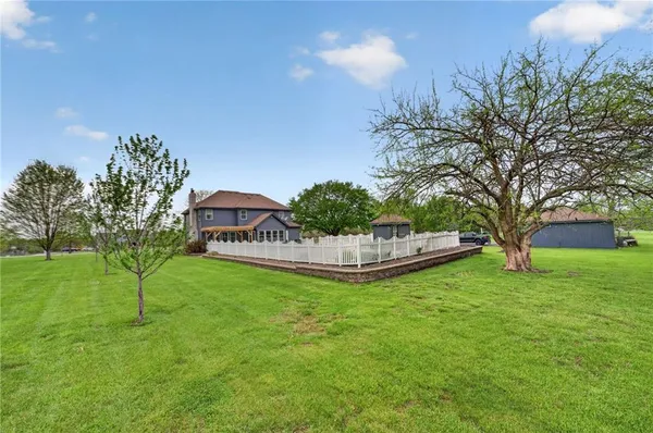 $925,000 | 905 Florence Avenue, Raymore, MO 64083