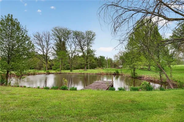 $925,000 | 905 Florence Avenue, Raymore, MO 64083