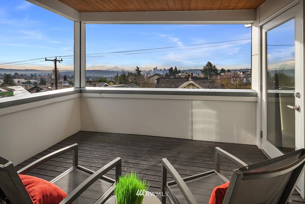 804 North 48th Street Seattle, WA 98103 - Photo 11 of 20 Gallery Image 11
