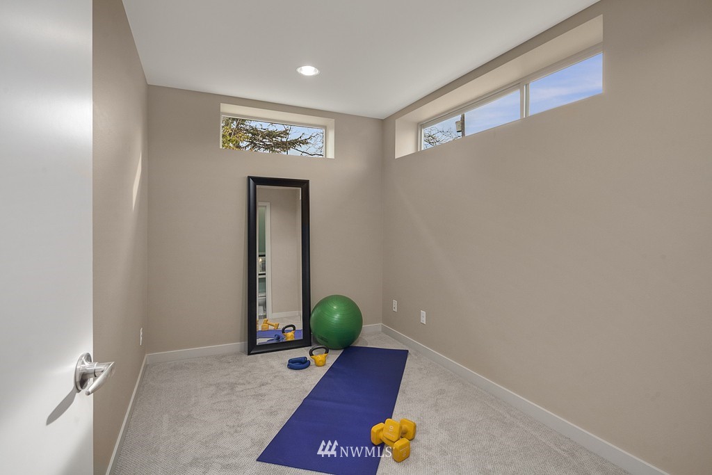 804 North 48th Street Seattle, WA 98103 - Photo 18 of 20 Gallery Image 18