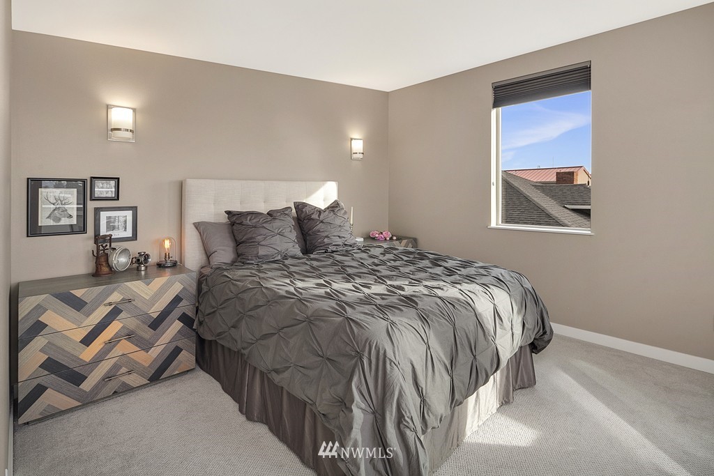 804 North 48th Street Seattle, WA 98103 - Photo 9 of 20 Gallery Image 9